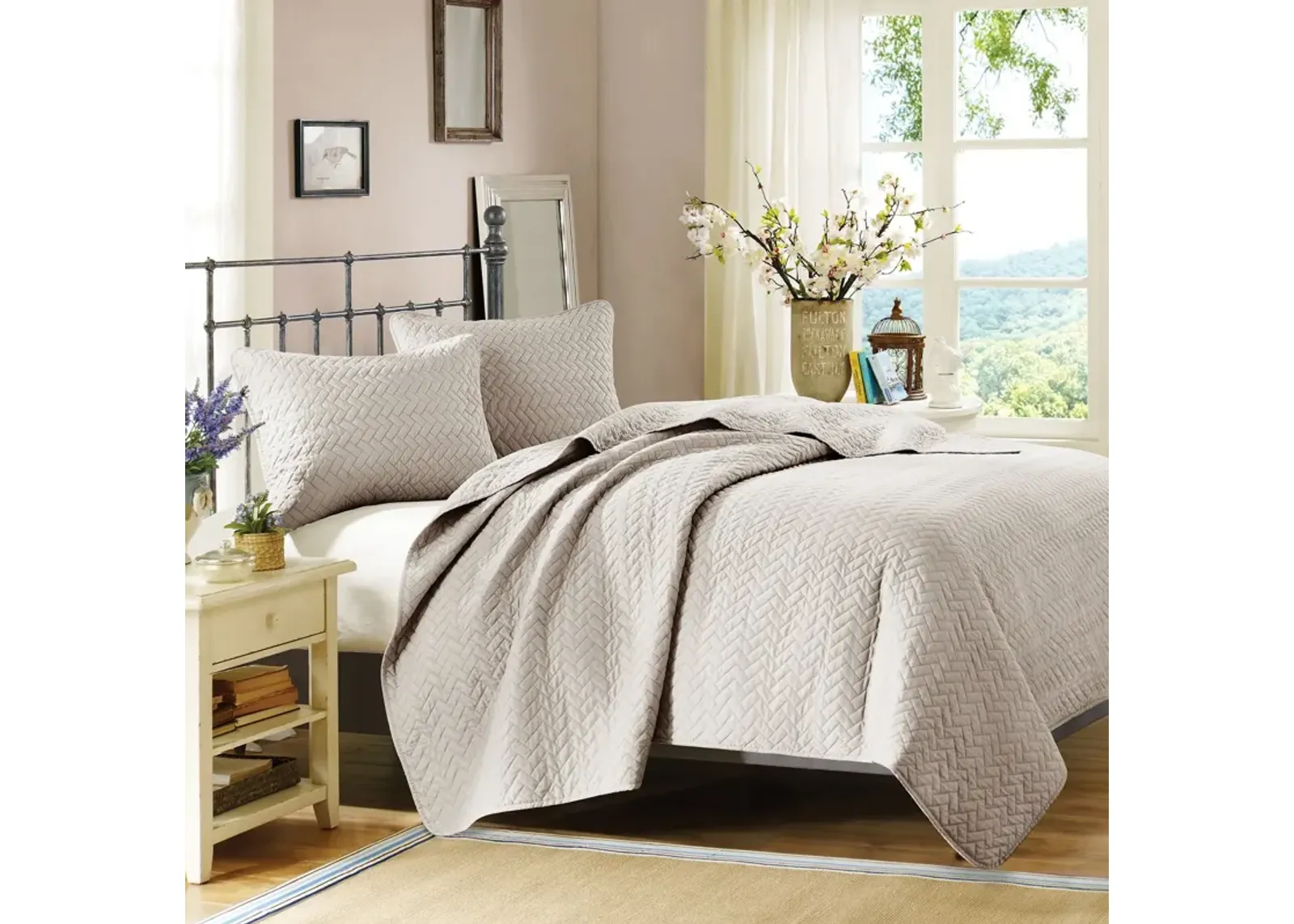 Hampton Hill King Coverlet and Sham Set - Beige