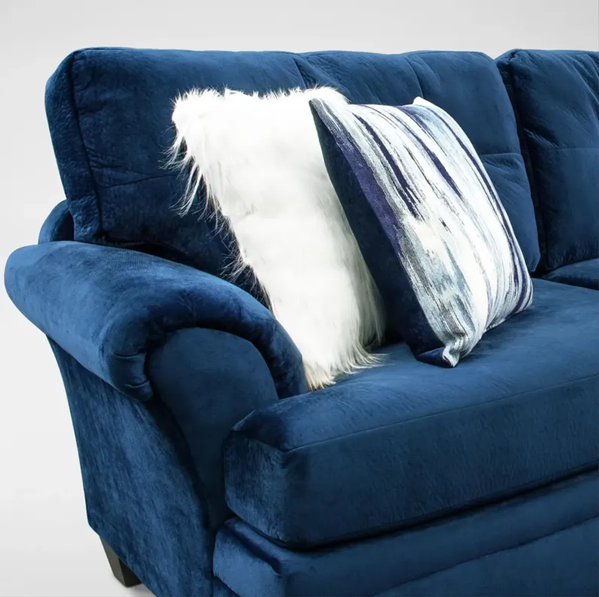 Cordelle 3-Piece Sectional with Right-Facing Chaise - Blue