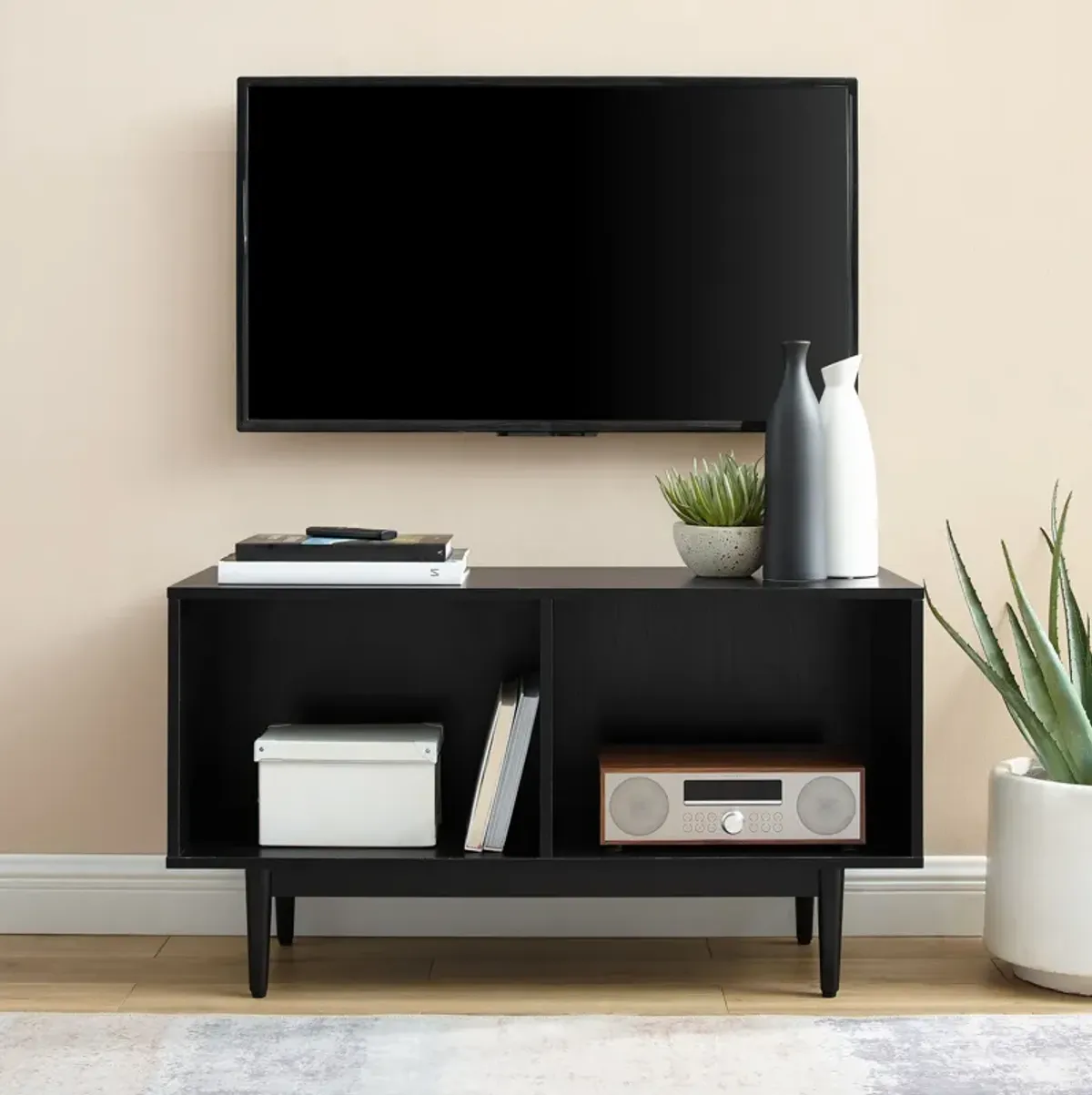 Dennis 40" Media Stand - Black