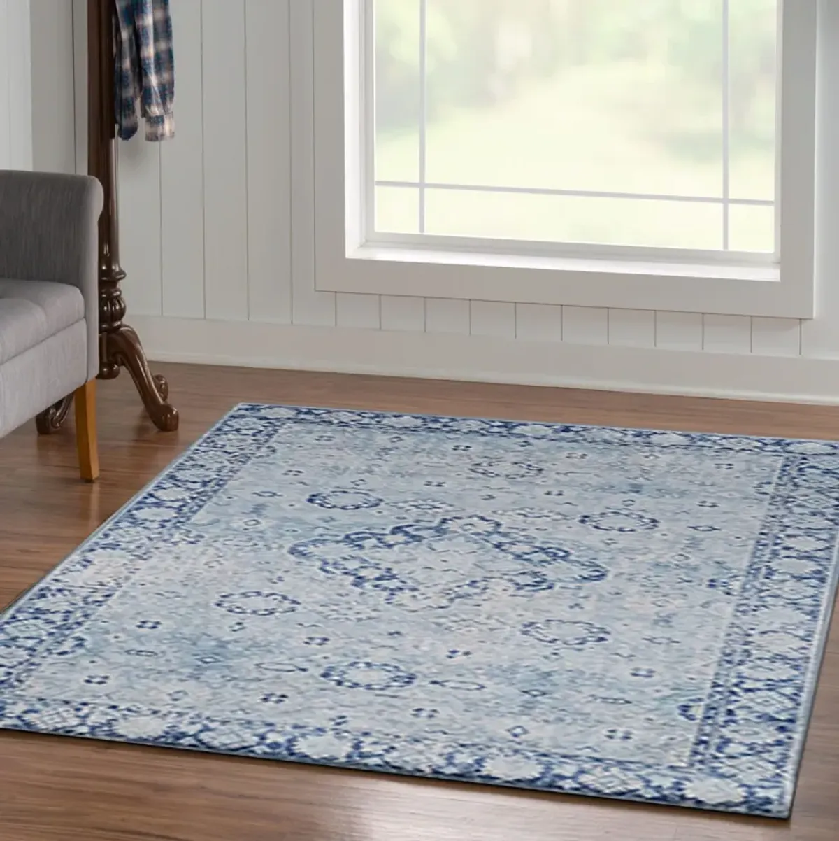 Antero 5 X 7 Area Rug - Blue/Ivory