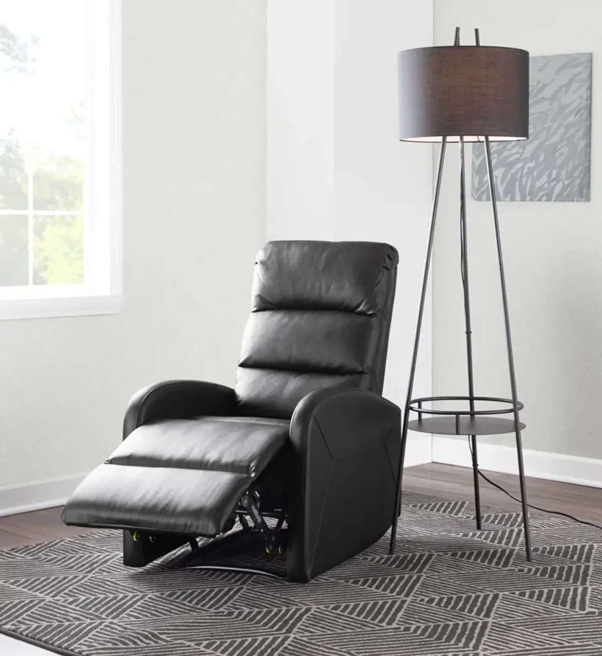 Simone Manual Recliner - Black