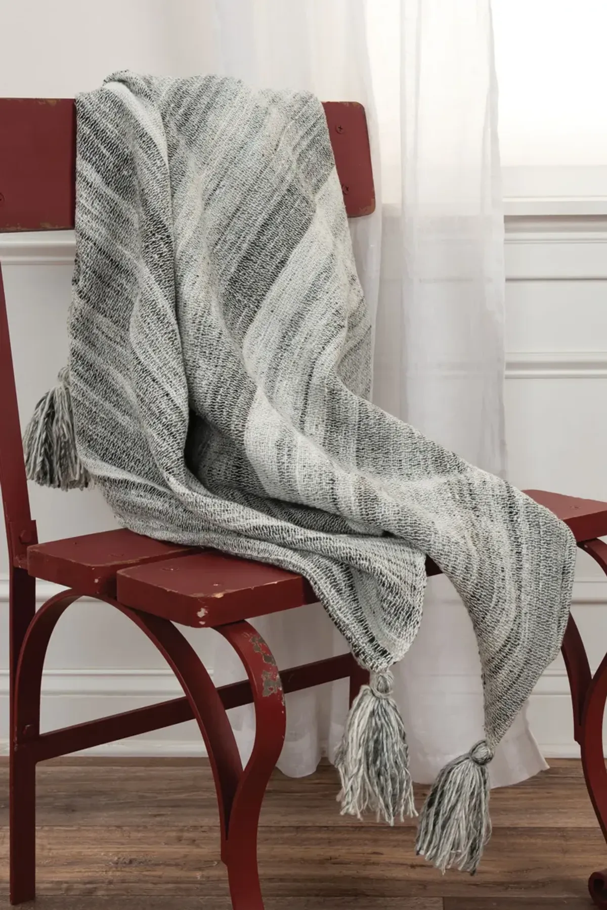 Oceana Indoor/Outdoor Throw - Gray