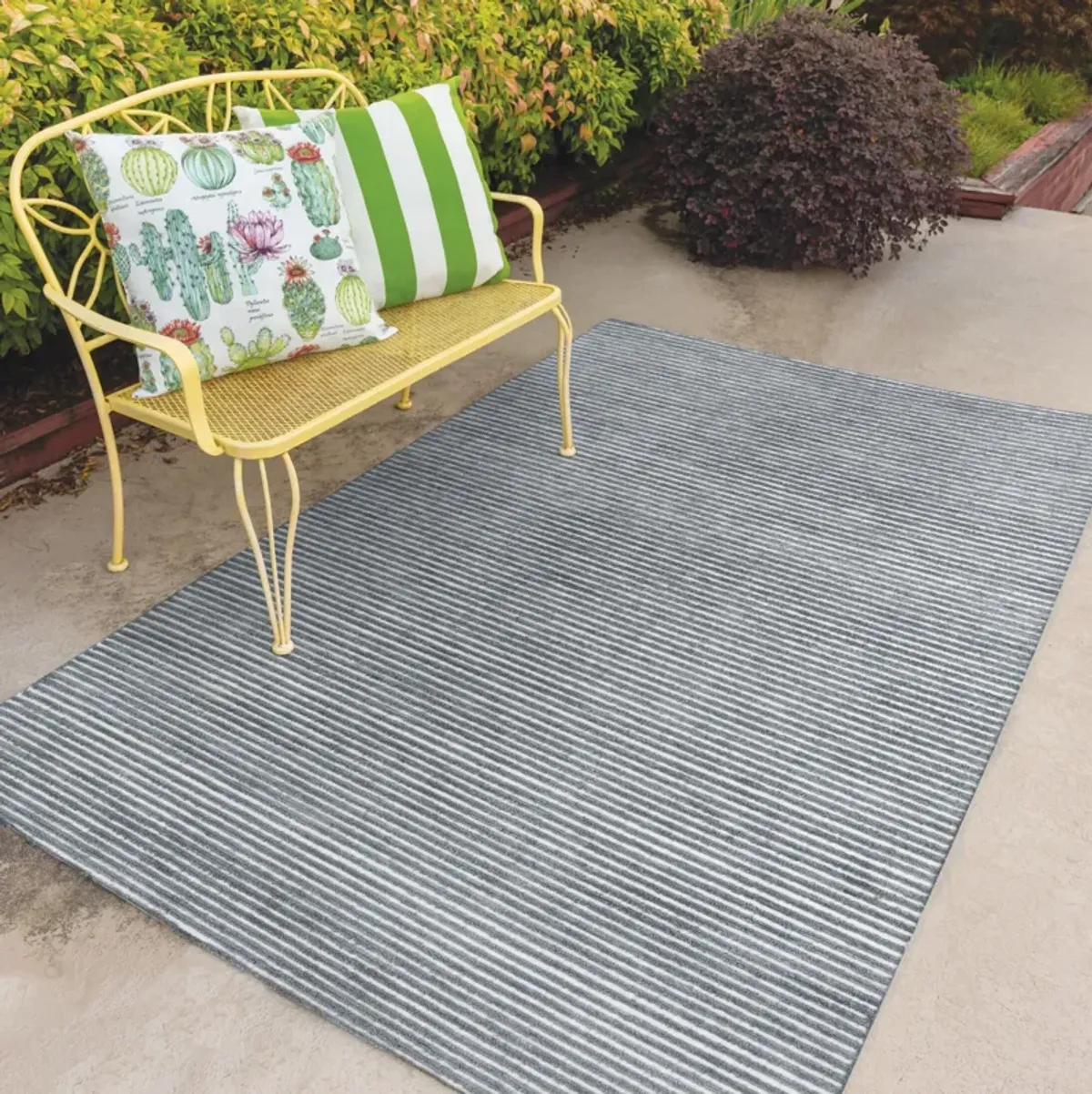 Circe 8 X 10 Indoor/Outdoor Area Rug - Light Gray