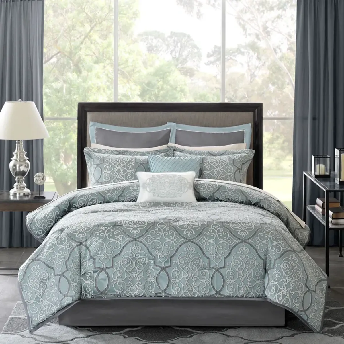 Granville King Complete Bed Set