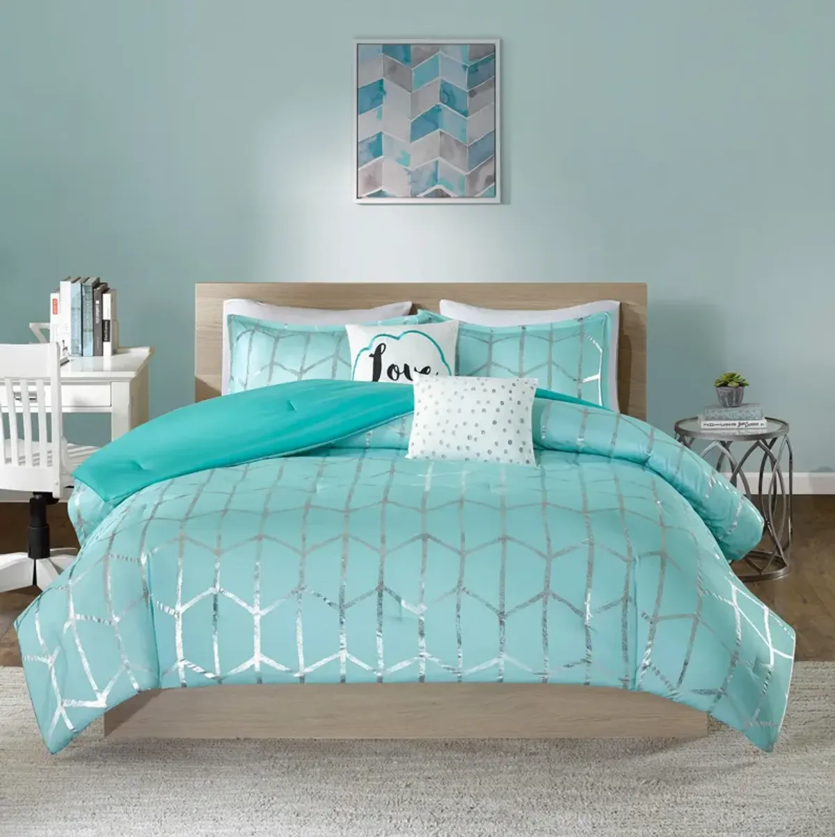 Raina Twin/Twin XL Comforter Set - Blue