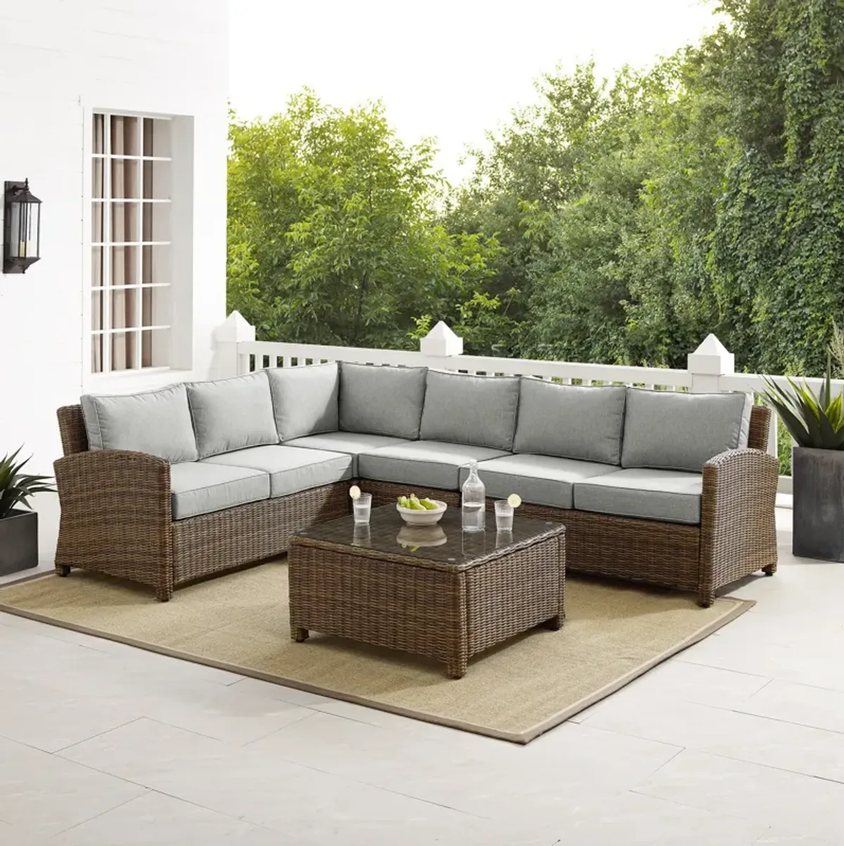 Destin 4-Piece Outdoor Sectional and Coffee Table Set - Gray/Brown