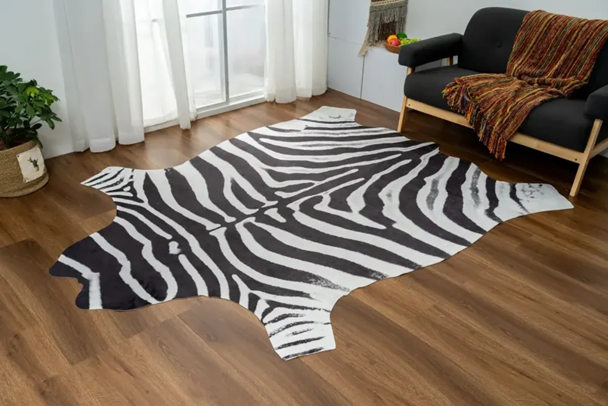 Faux Hide 5' x 6' Area Rug - Zebra