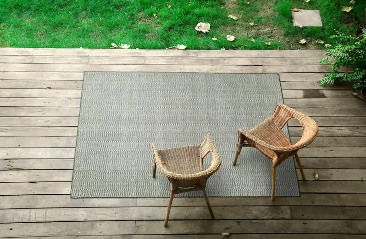 Málaga 2' x 3' Indoor/Outdoor Area Rug - Gray