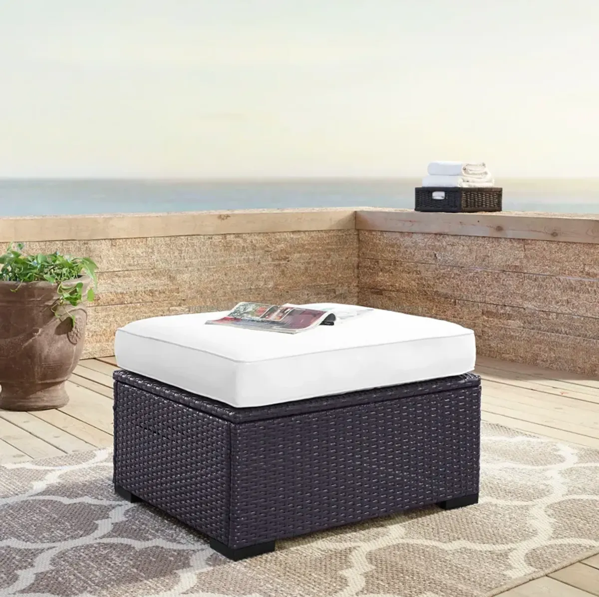 Isla Outdoor Ottoman - White