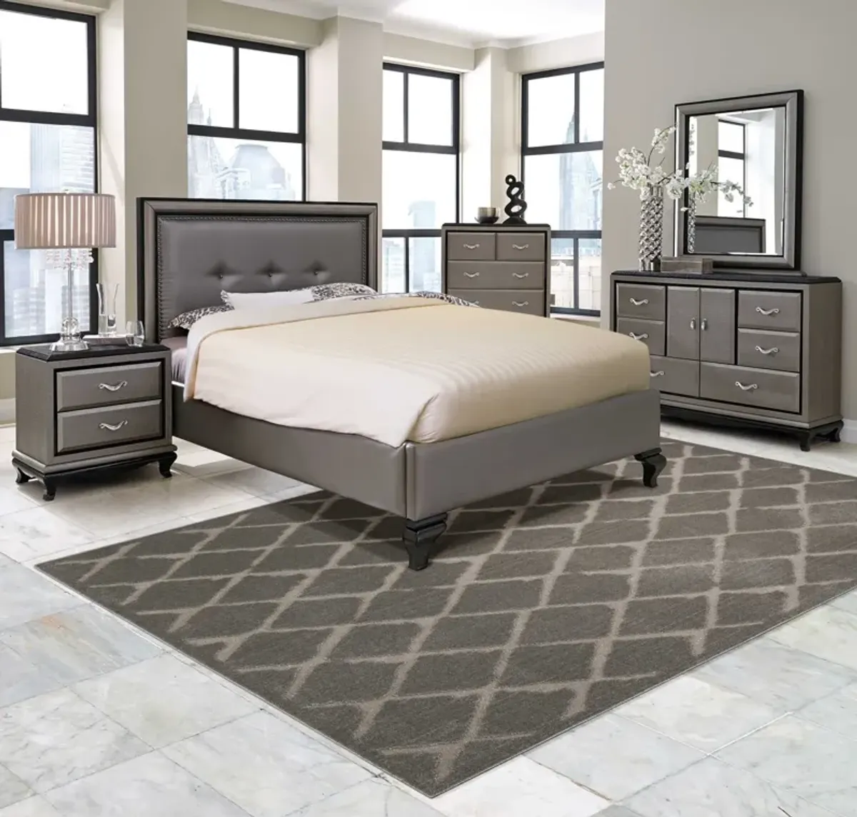 Criss Cross 4' X 6' Area Rug by Michael Amini - Gray