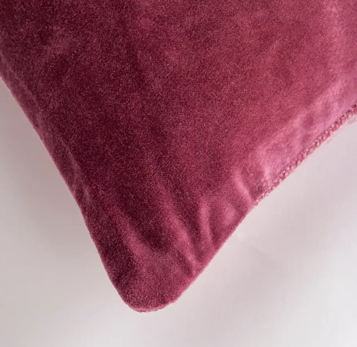 Erika 22" X 22" Pillow - Burgundy