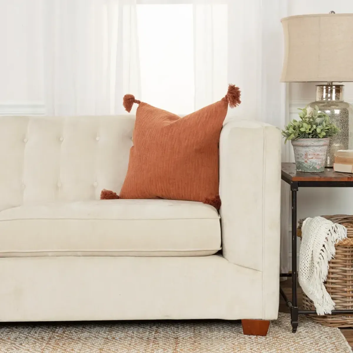 Kyle 20" X 20" Pillow - Terracotta