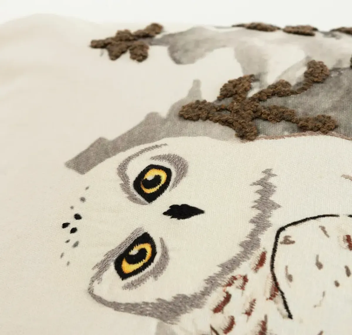 Snowy Owl 20" x 20" Pillow