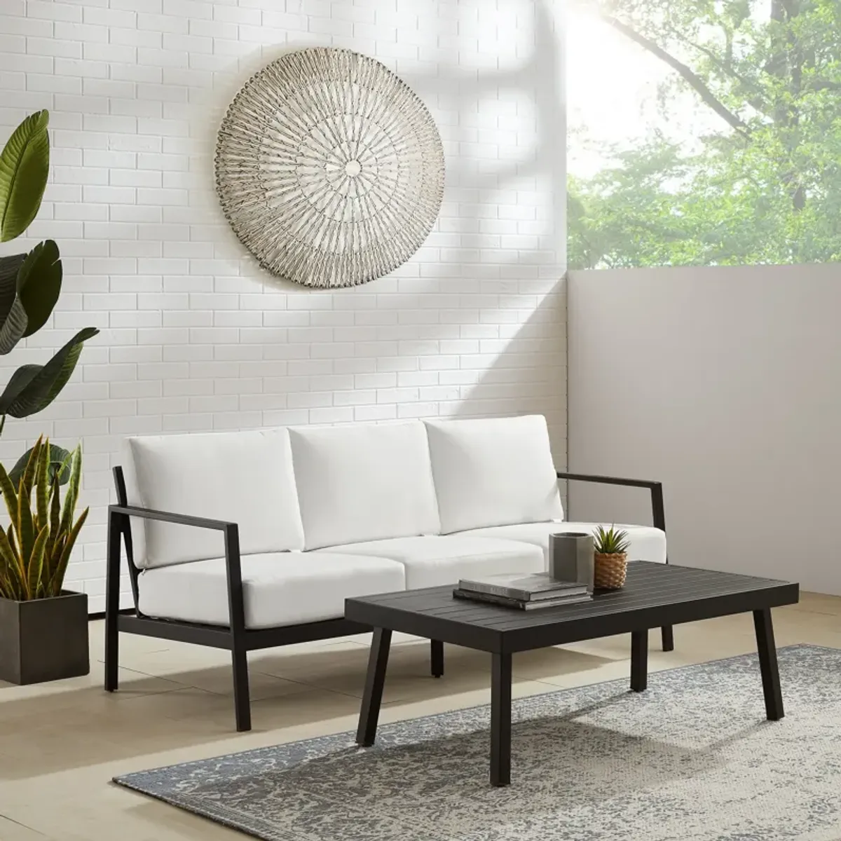 Southhampton Outdoor Sofa - White