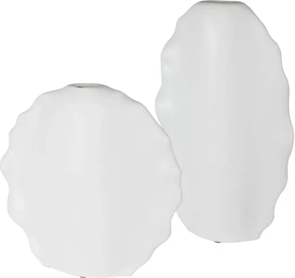 Ruffled Feathers Vase Set