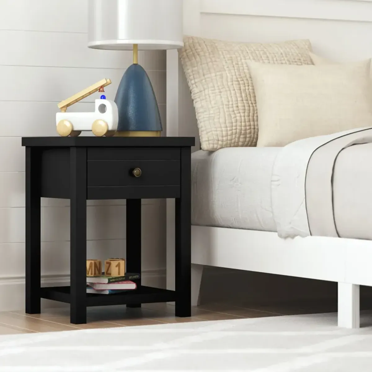 Quinn Nightstand - Black