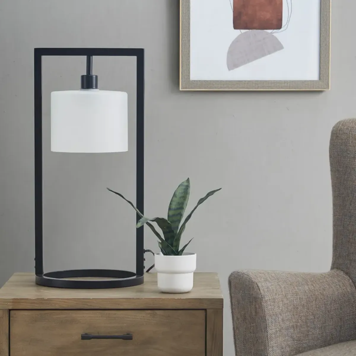 Howea 24'' Table Lamp