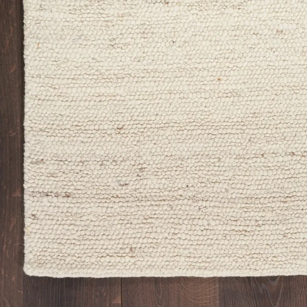 Athens 2' x 3' Area Rug - Ivory