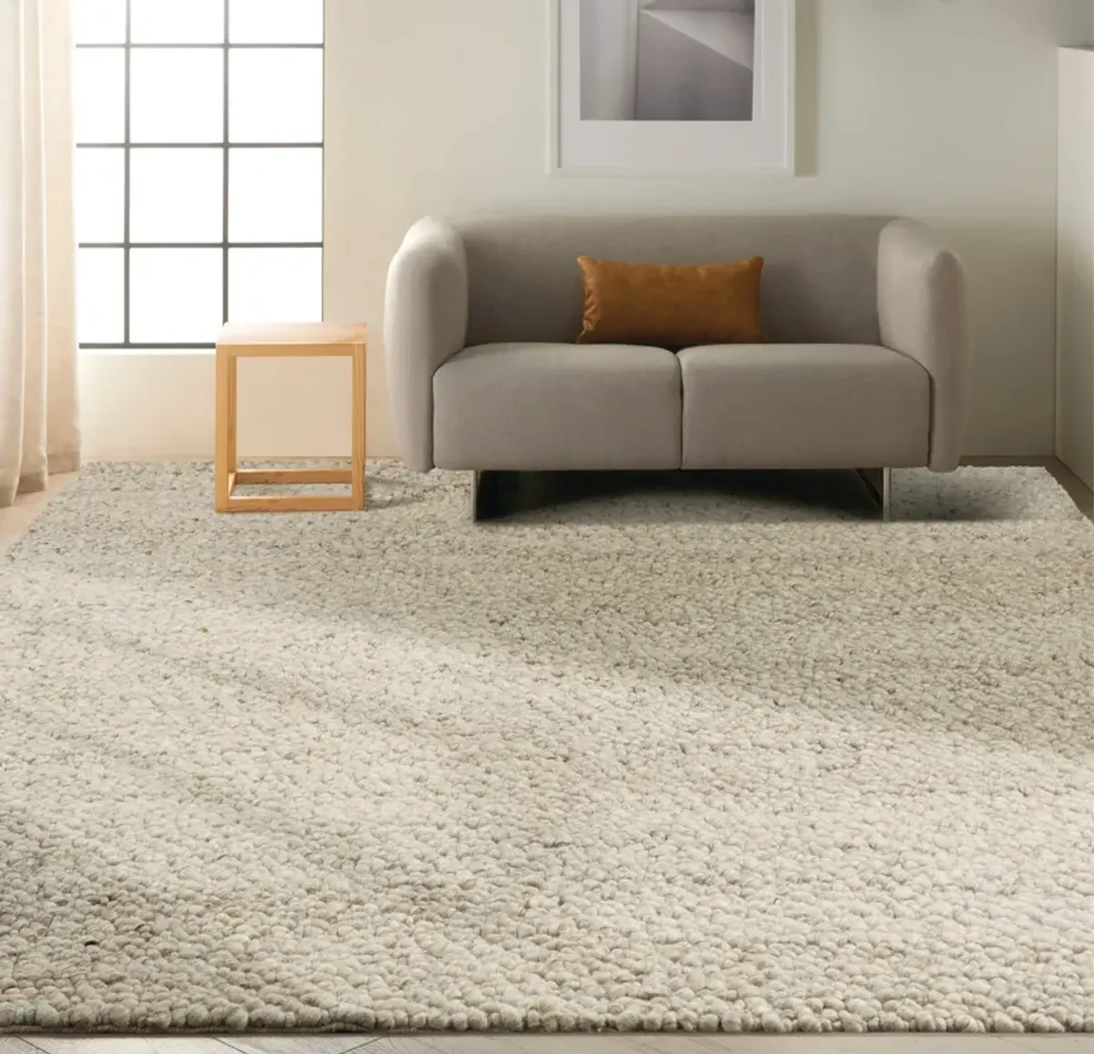 Nice 4' x 6' Area Rug - Gray/Ivory