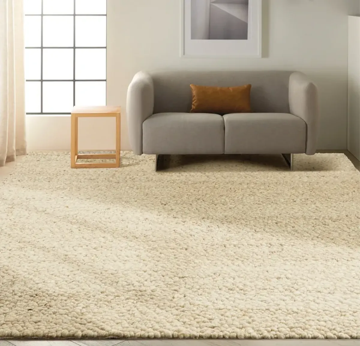 Nice 4' x 6' Area Rug - Ivory