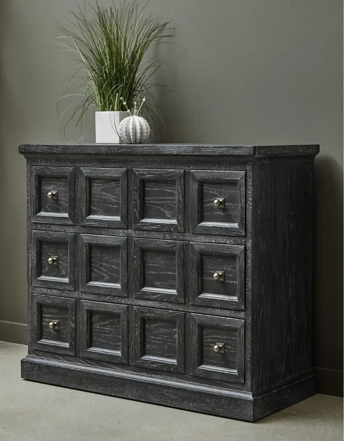 Finnegan Accent Chest