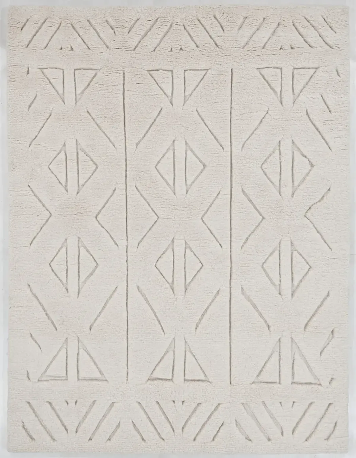 Nyssa 5' x 8' Area Rug - White