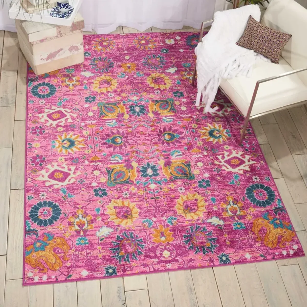 Tralee 4' x 6' Area Rug - Fuchsia