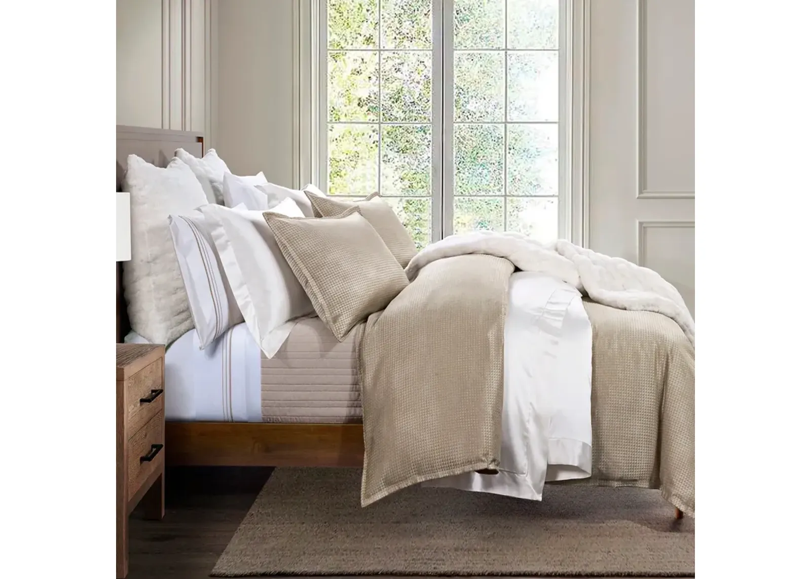 Giada Queen Comforter Set