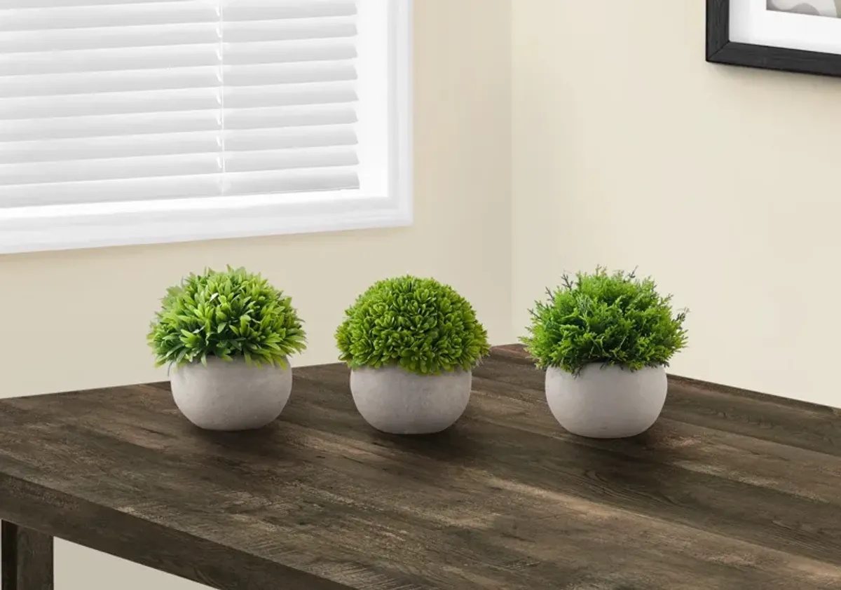 Set of 3 Faux Grass with Gray Planters