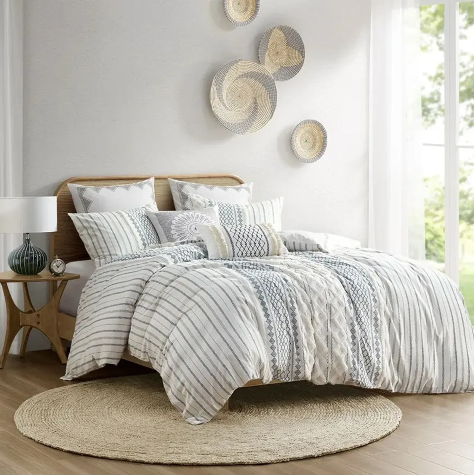 Amari King/California King Duvet Cover Set - Blue/White