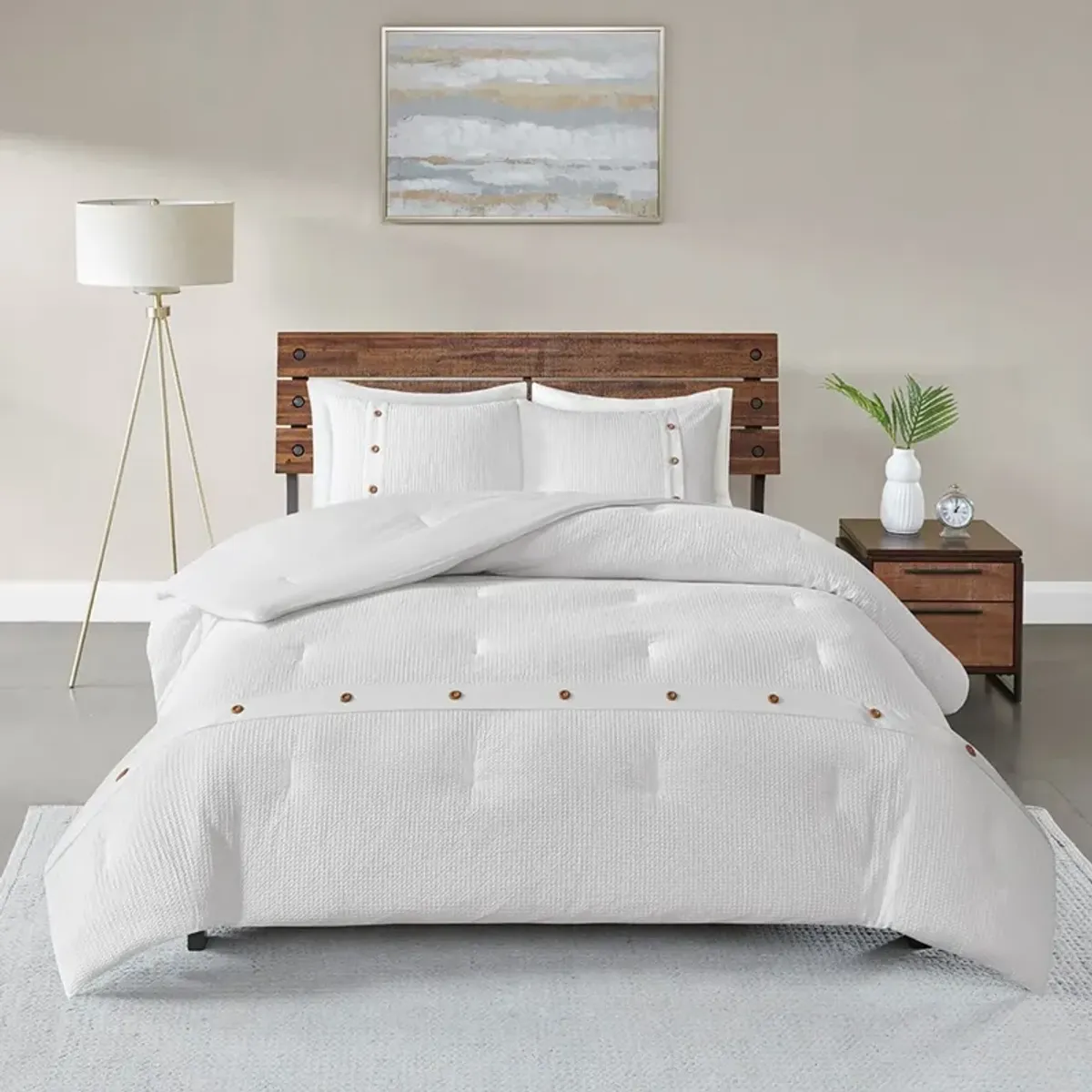 Mikah Full/Queen Comforter Set - White