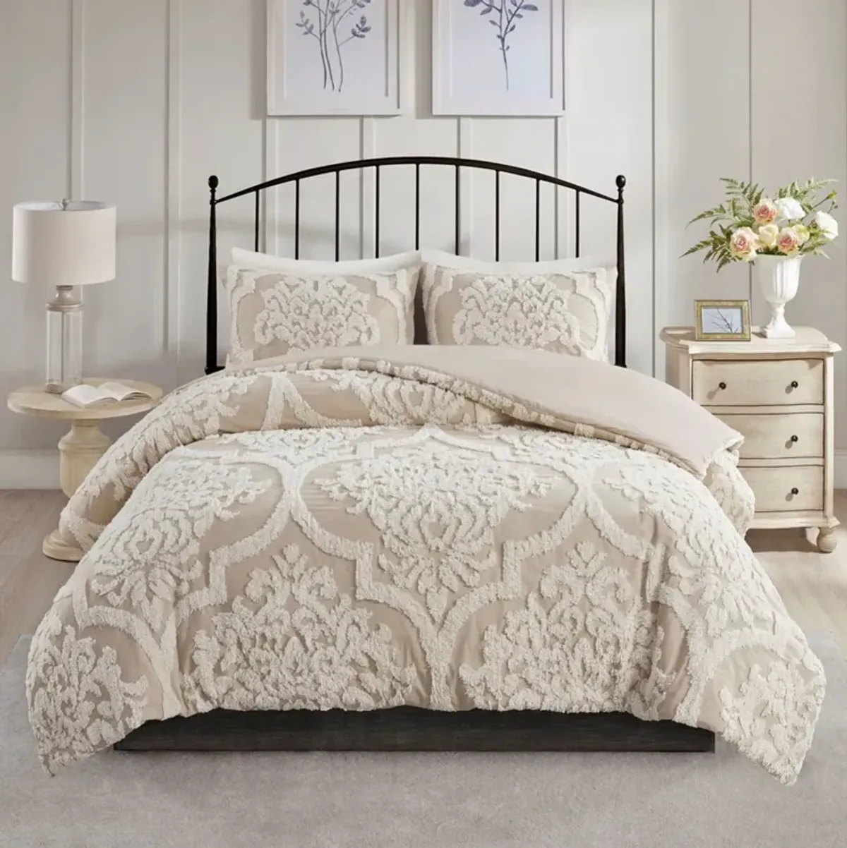 Nadia Full/Queen Comforter Set - Taupe