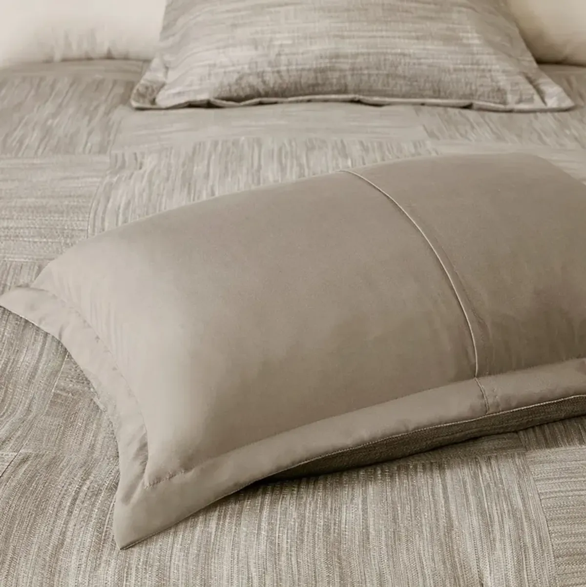 Heiress Queen Comforter Set - Taupe