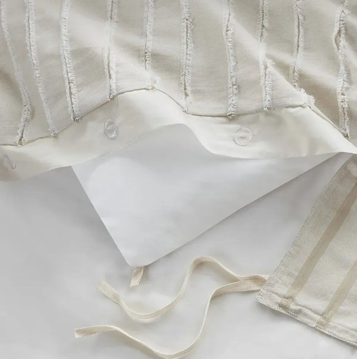 Korey Queen Comforter Set - Ivory