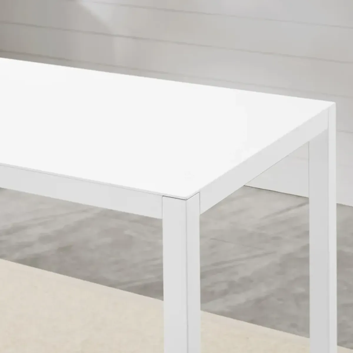 South Hampton Outdoor Bar Table - White