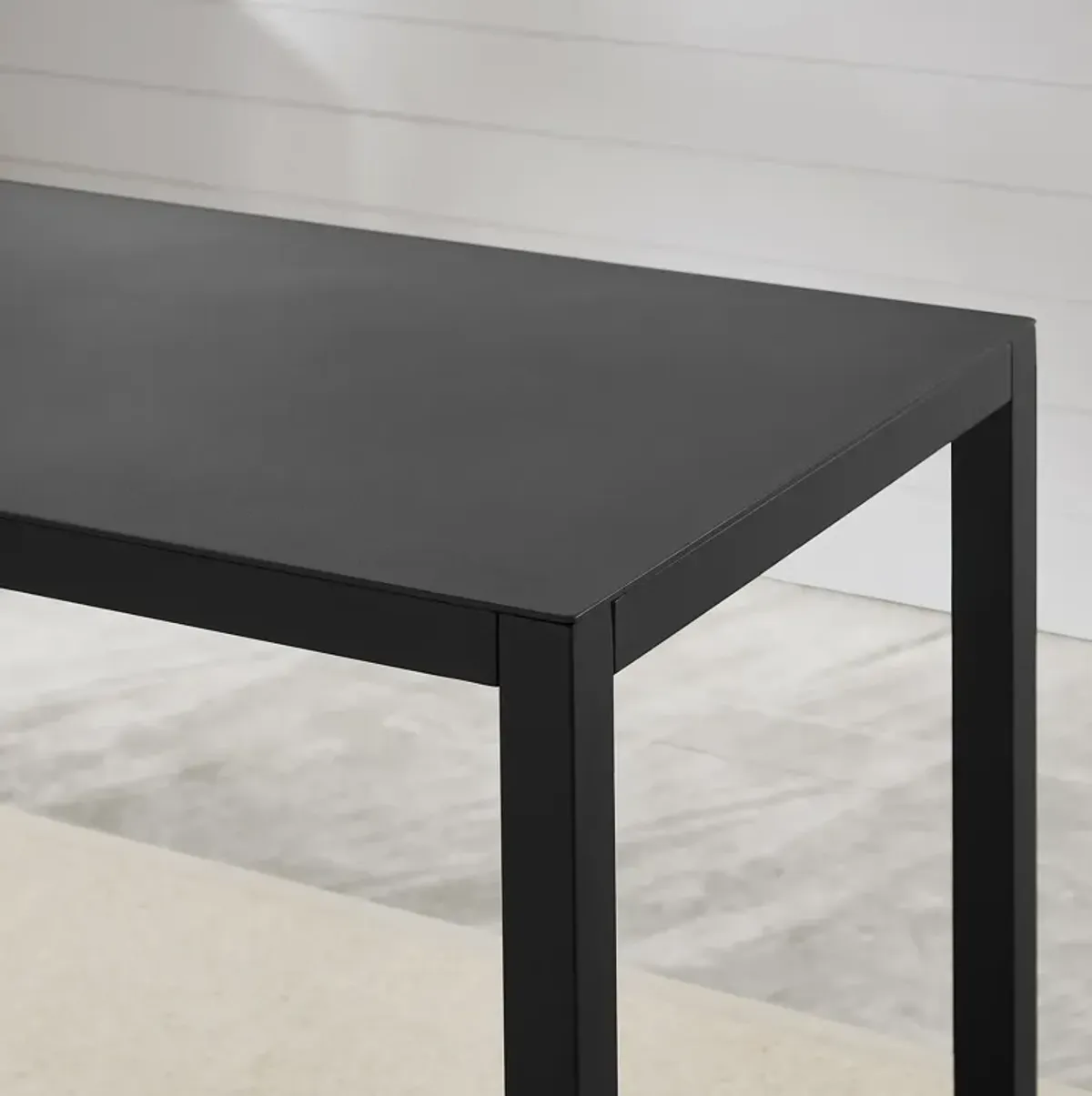 South Hampton Outdoor Bar Table - Black