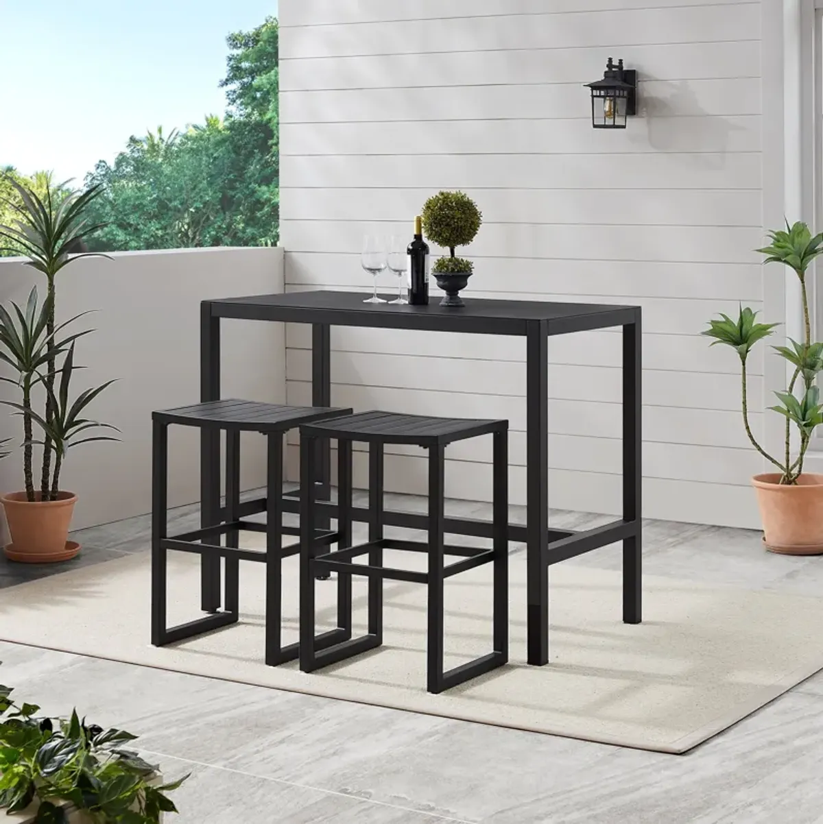 South Hampton Outdoor Bar Table - Black