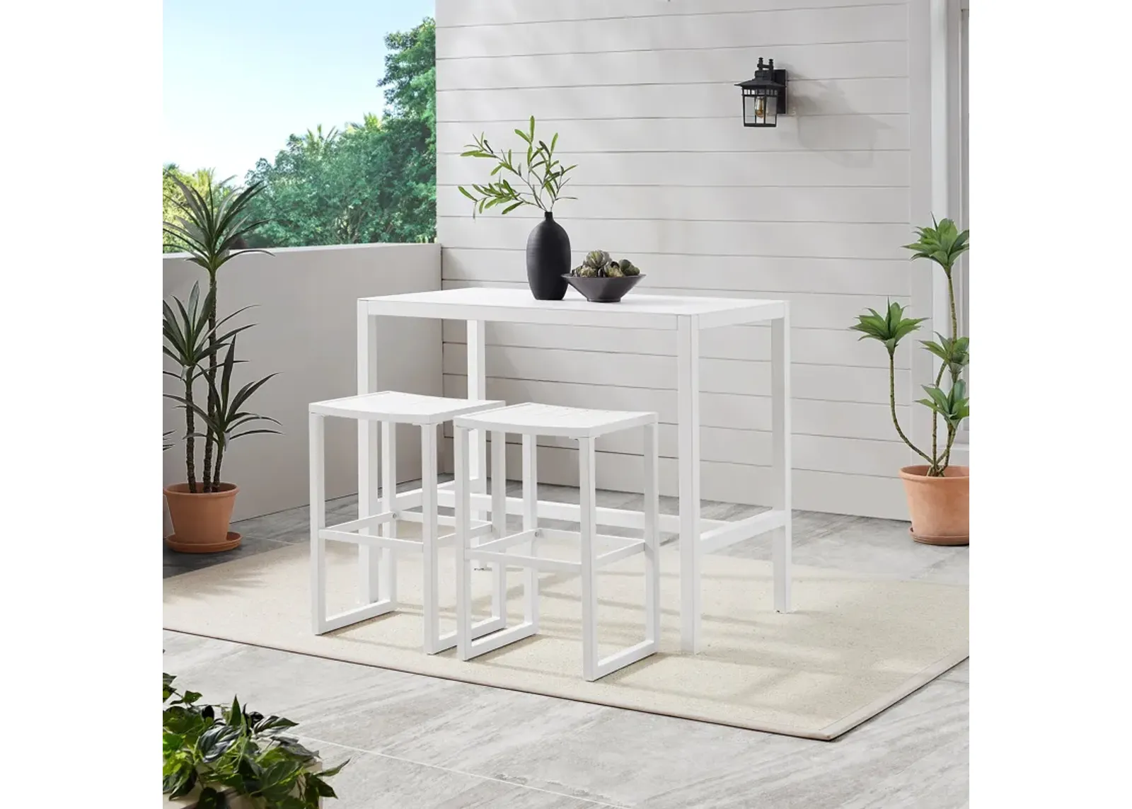 South Hampton Outdoor Bar Table and 2 Bar Stools - White