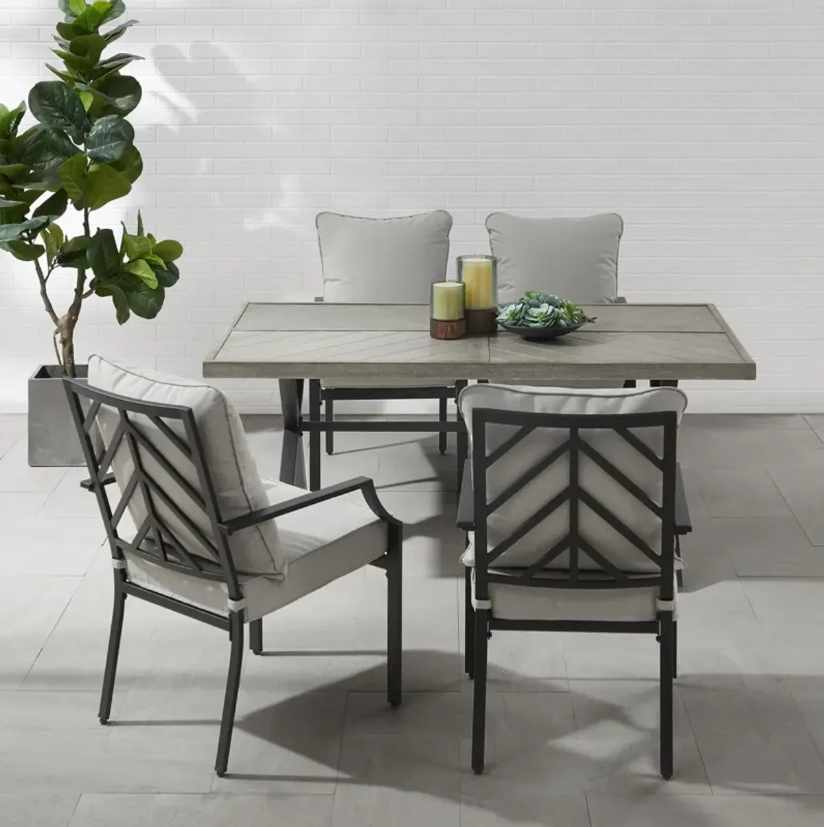 Boise Outdoor Dining Table and 4 Dining Chairs