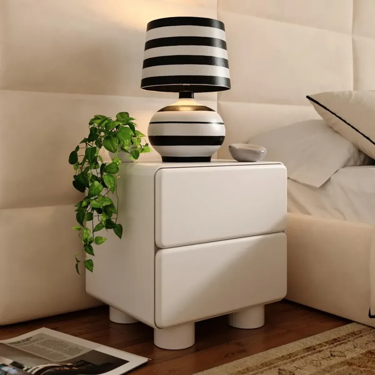 Tischa 2-Drawer Nightstand - White