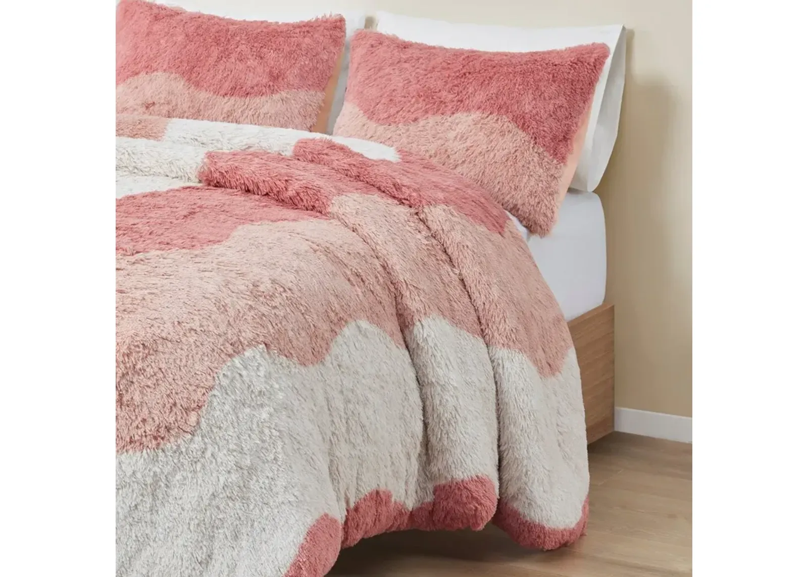 Makenna Twin/Twin XL Faux Fur Comforter Set - Blush Multi