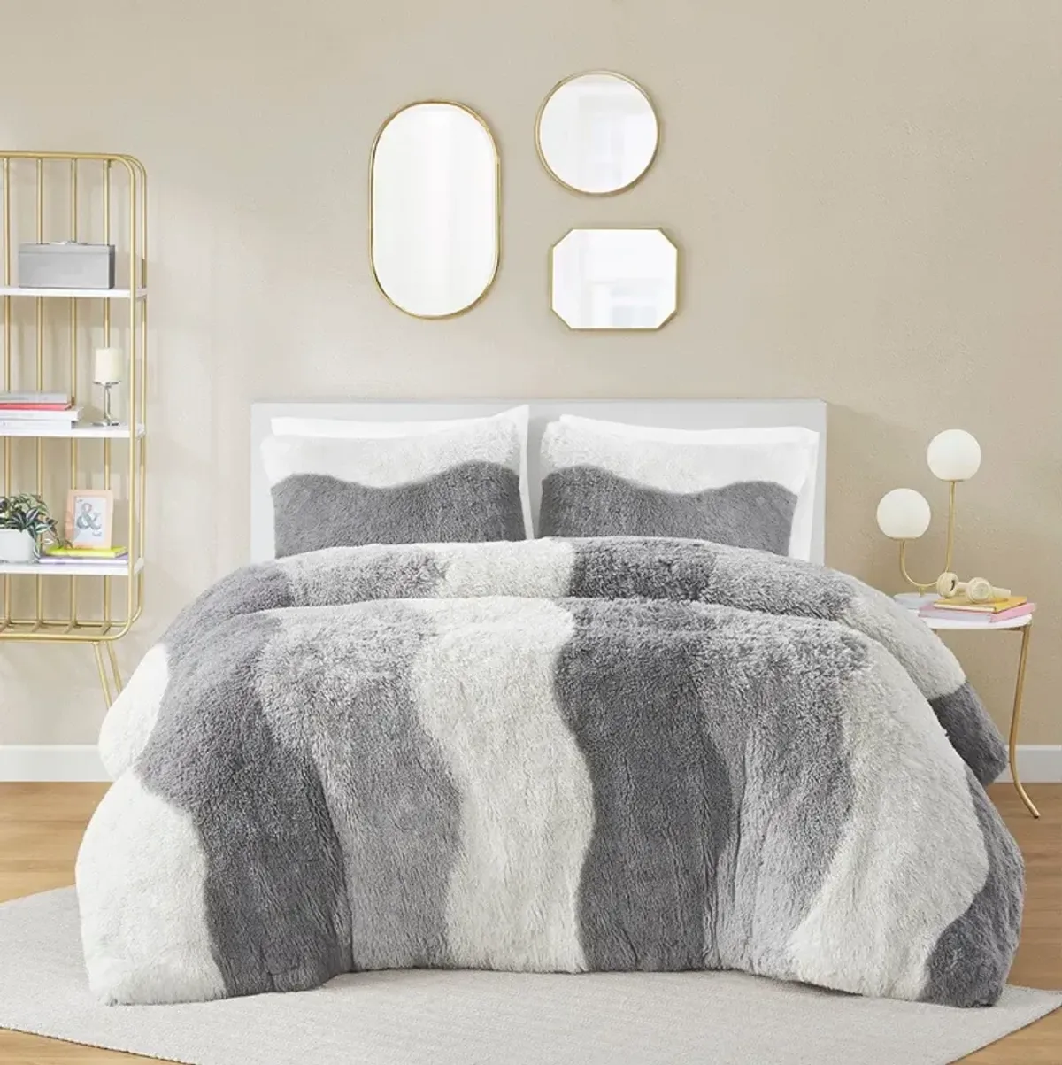 Makenna Twin/Twin XL Faux Fur Comforter Set - Gray