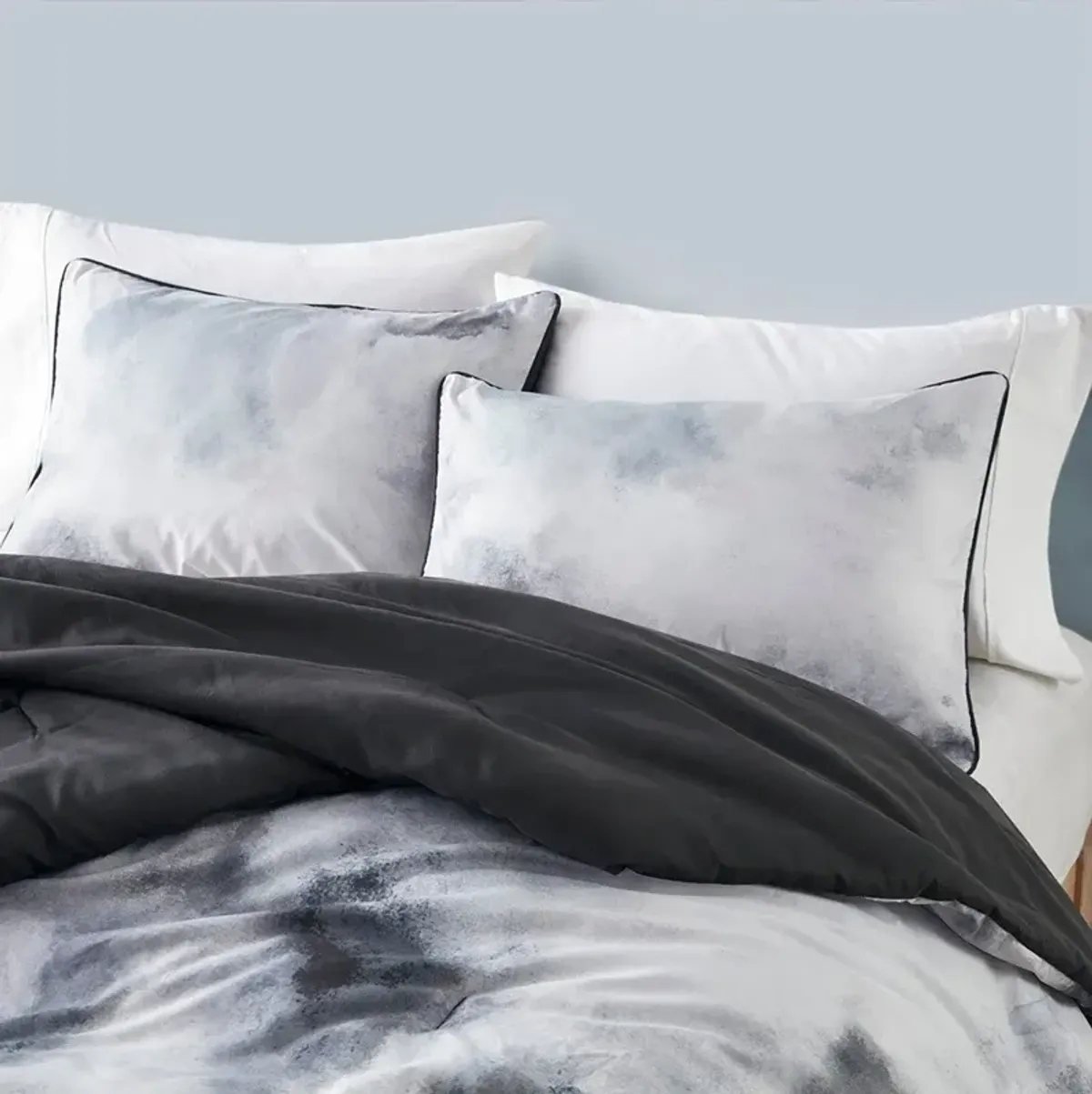 Emberly Full/Queen Comforter Set - Charcoal