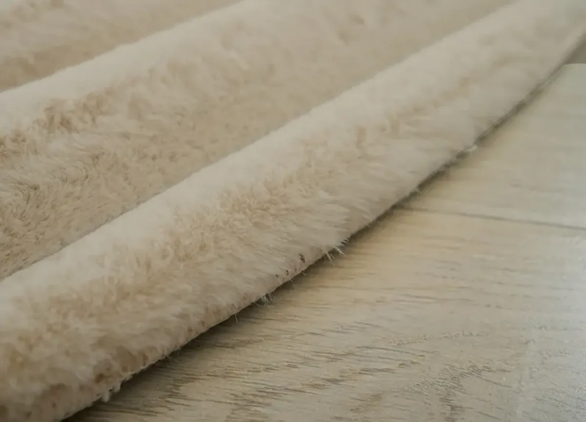 Selena 7' Round Area Rug - Cream