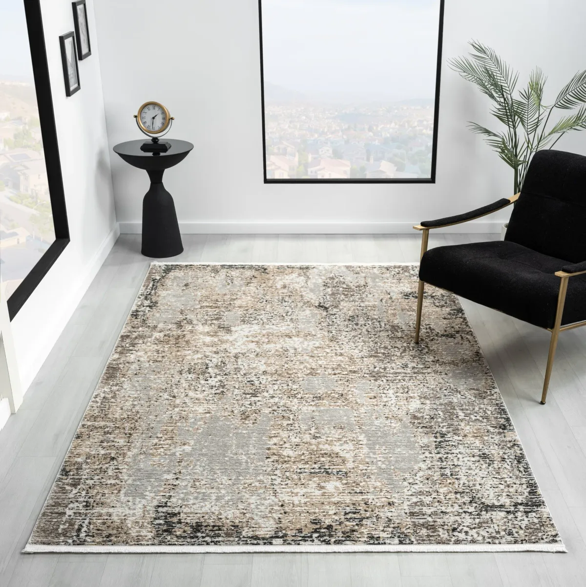 Vianna 5' x 8' Area Rug - Tan, Brown and Gray