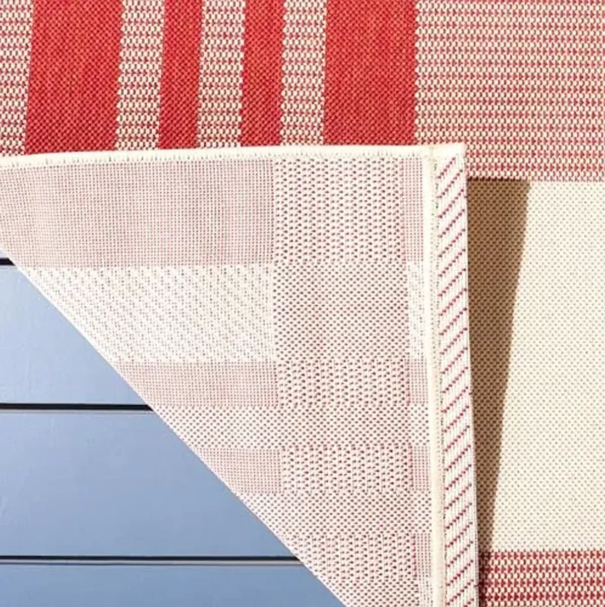 SAFAVIEH Front Door Mat Courtyard Collection Accent Rug - 2' x 3'7", Red & Bone, Indoor/Outdoor, Plaid Pattern, Weather Resistant & Washable, Ideal for Entryway, Patio, Kitchen, Mudroom (CY6201-238)