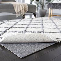 Safavieh Durable Hard Surface and Carpet Non-Slip Round Rug Pad, 6-Feet