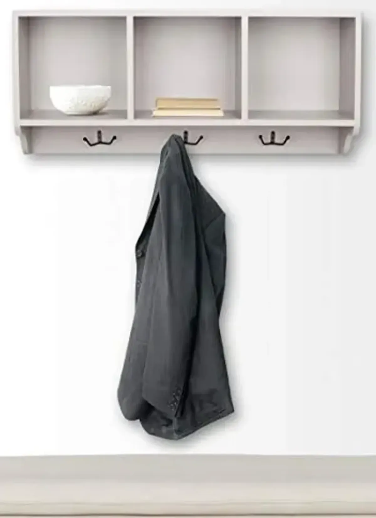 Safavieh American Homes Collection Alice Shady White Wall Shelf