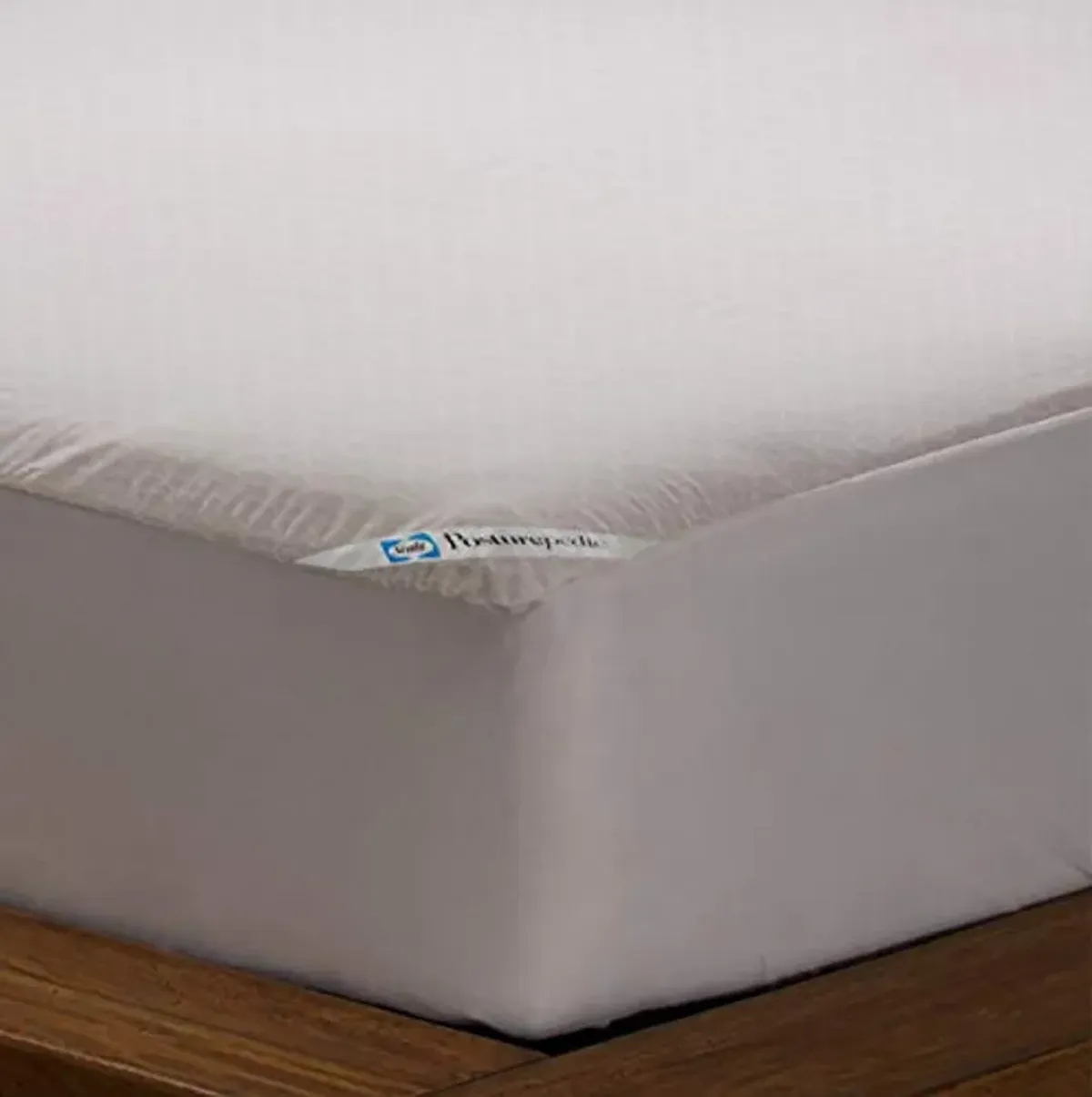 Sealy Posturepedic Allergy Protection Zippered Mattress Protector,White