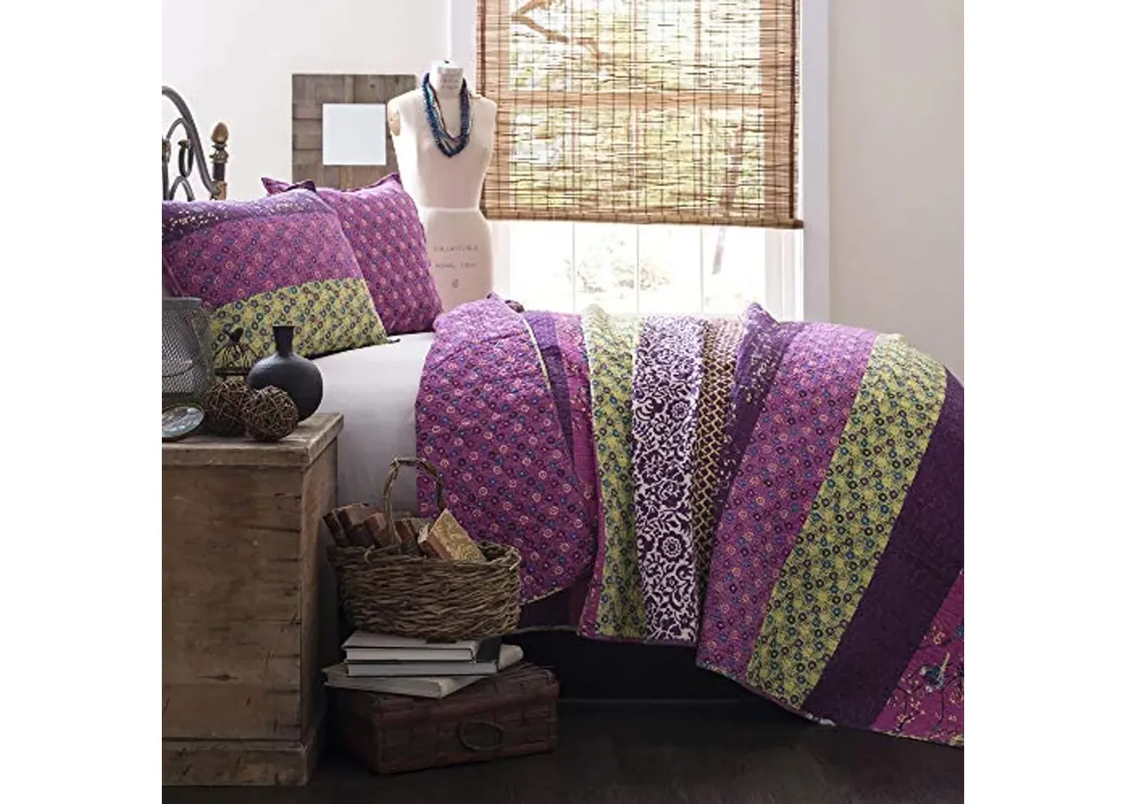 Lush Decor Royal Empire Reversible Cotton Quilt Set - 3 Piece Striped Bedding Set - Bold & Colorful Bohemian Patterns - Soft Cotton Feel - Full/ Queen, Plum